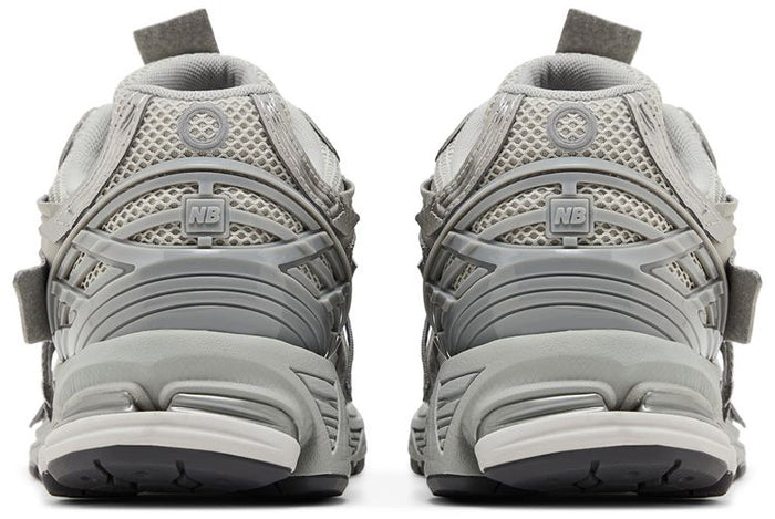 New balance 1906A Concrete Silver Metallic