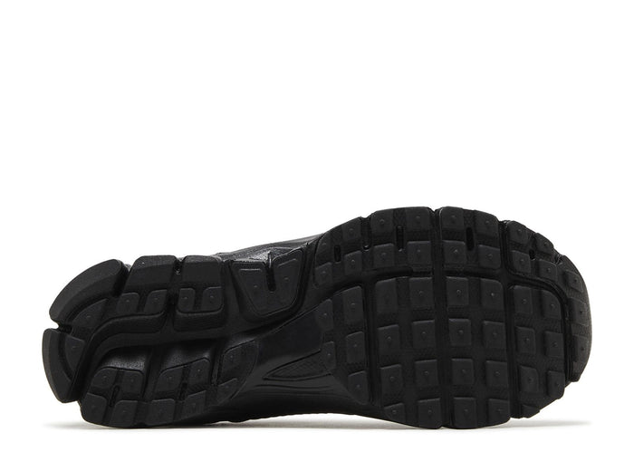 Nike Vomero 5 Triple Black