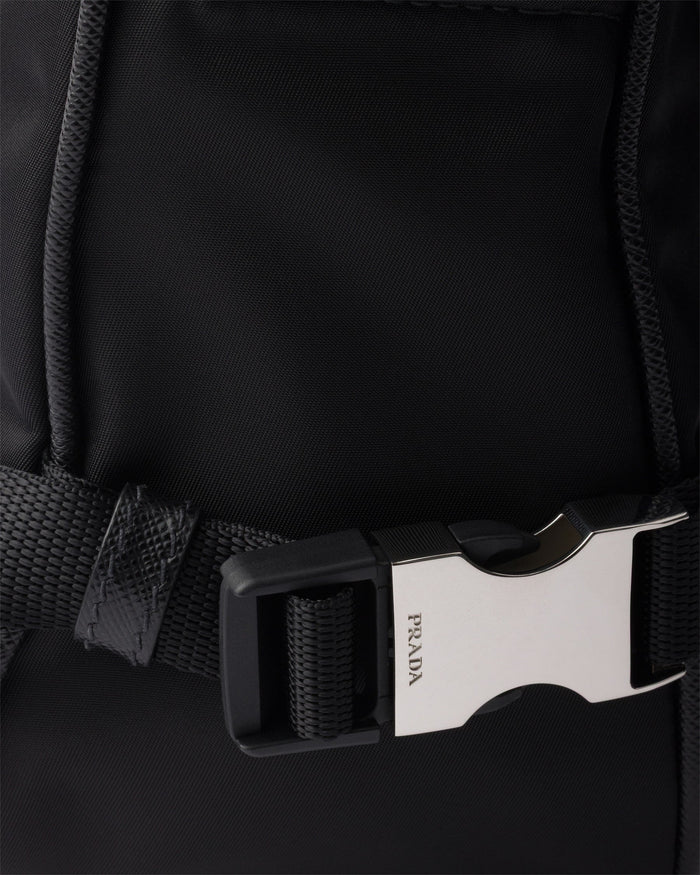 Sac de taille moyenne porté épaule en Re-Nylon et cuir Saffiano