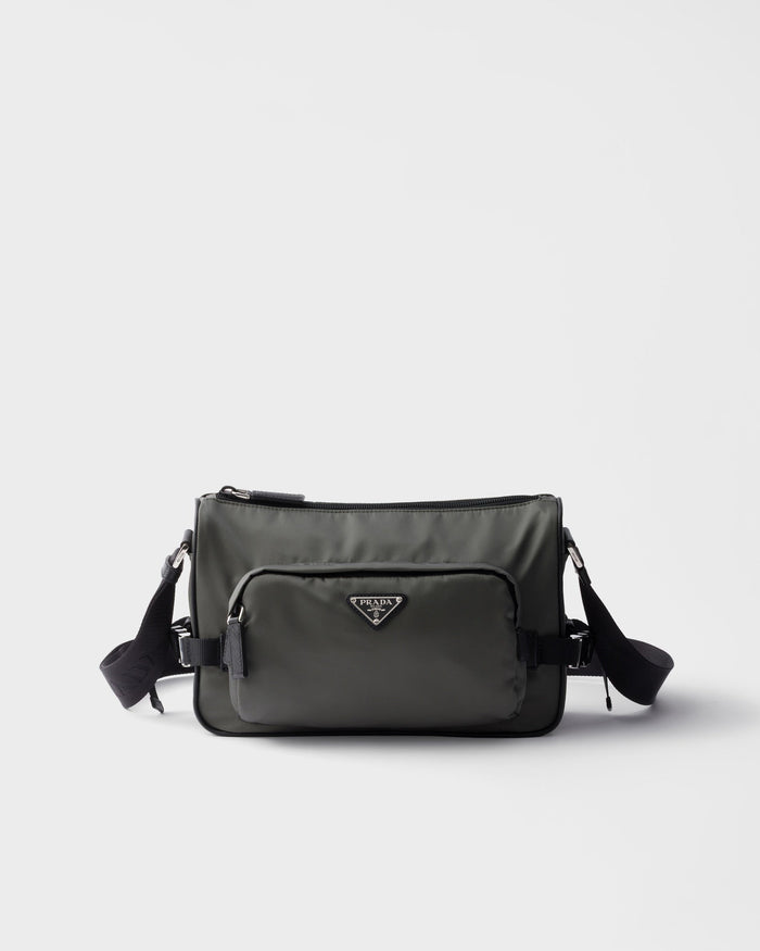 Sac de taille moyenne porté épaule en Re-Nylon et cuir Saffiano