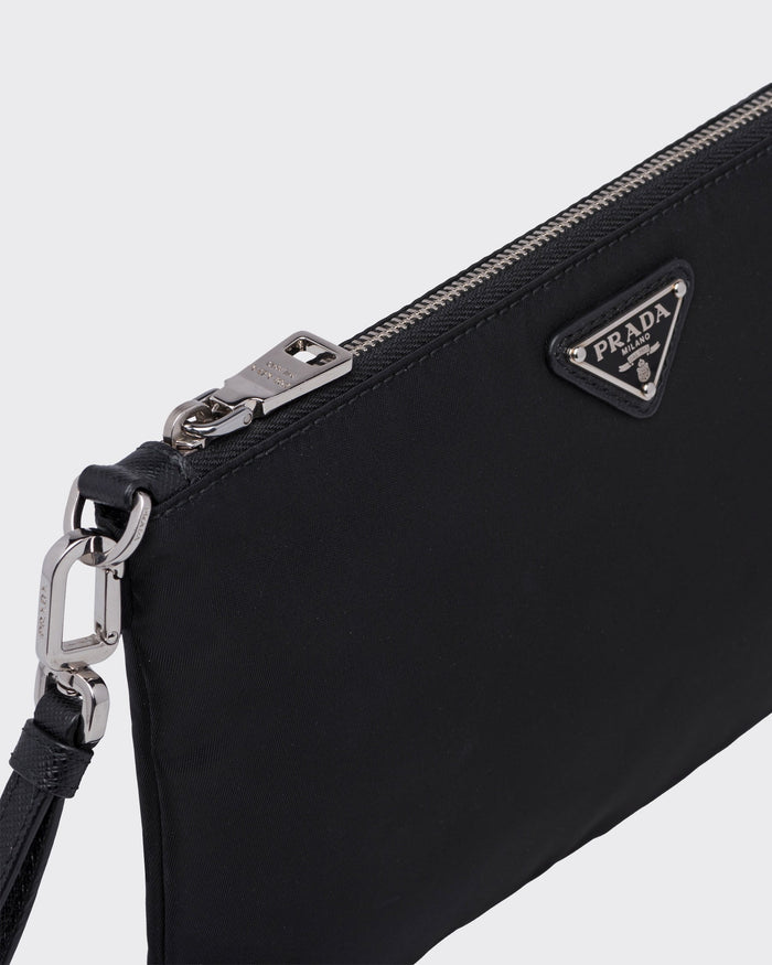 Pochette en Re-Nylon et cuir Saffiano