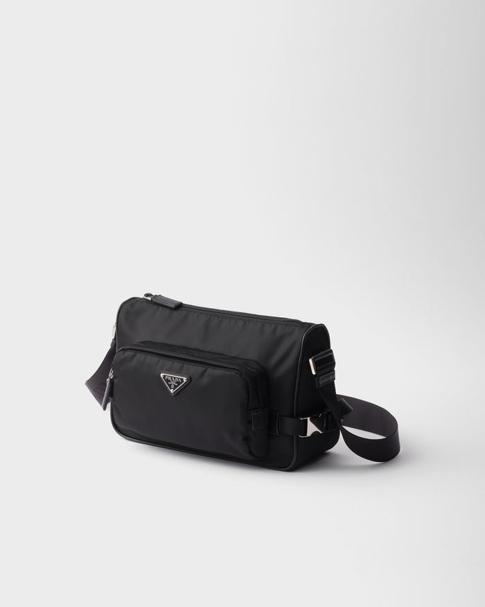 Sac de taille moyenne porté épaule en Re-Nylon et cuir Saffiano
