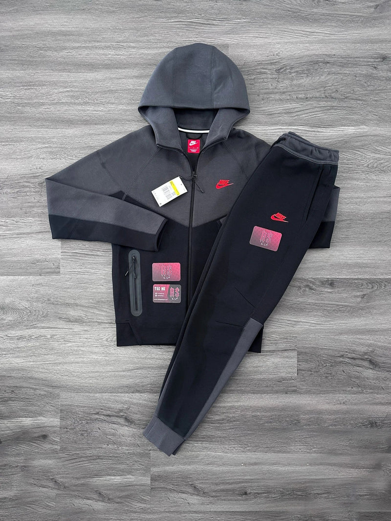 Nike Tech Fleece Tracksuit Black/Red S23